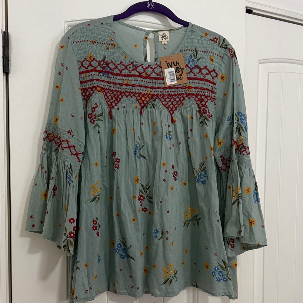 ivy jane Sage Green Floral Embroidered Peasant Top
